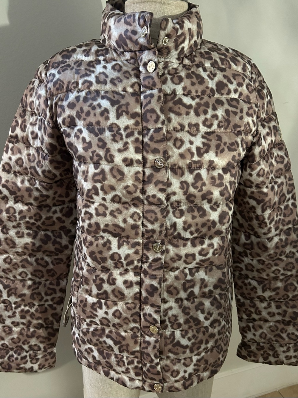 Bernardo Leopard Print Lightweight Puffer Jacket - Brown/Beige